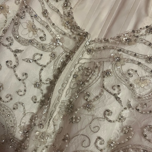 Kitty Chen Wedding Gown🤍 Previously worn for a project, minor damages shown. - Picture 7 of 10